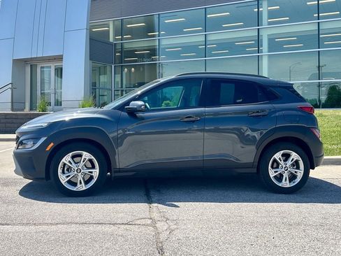 Used 2022 Hyundai Kona SEL AWD/4WD image 3