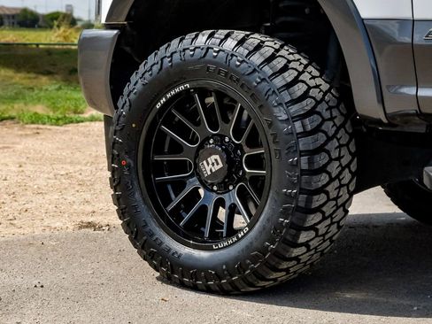 Used 2019 Ford F250 Lariat w/ Lariat Value Package image 67