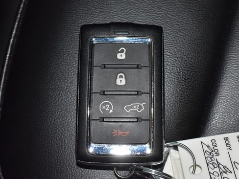 Used 2023 Jeep Grand Cherokee L Limited w/ Trailer Tow Group (B) AWD/4WD image 39