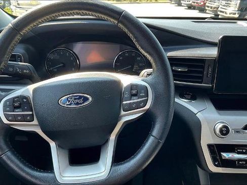 Certified 2023 Ford Explorer XLT w/ Equipment Group 202A AWD/4WD image 15