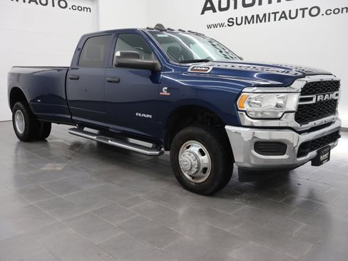 Used 2022 RAM 3500 Tradesman AWD/4WD image 2