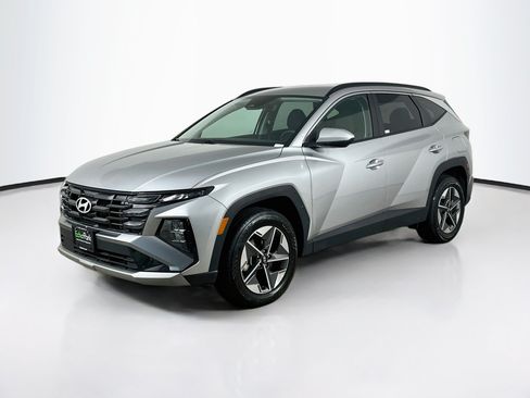 Used 2025 Hyundai Tucson SEL AWD/4WD image 3