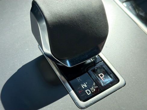 Used 2024 Land Rover Range Rover Velar Dynamic SE image 29