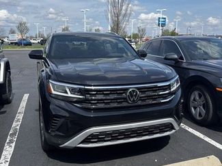 Used 2020 Volkswagen Atlas Cross Sport SE video 1