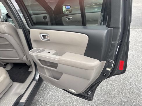 Used 2011 Honda Pilot EX-L image 12