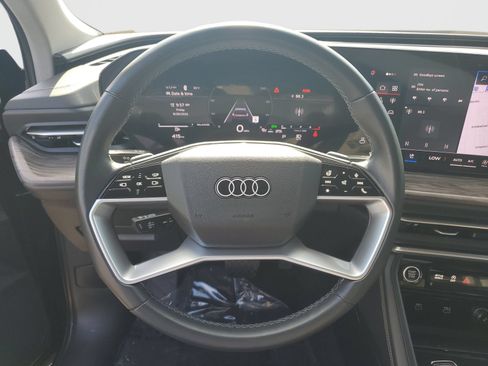 Used 2025 Audi Q5 Premium w/ Premium Plus AWD/4WD image 28