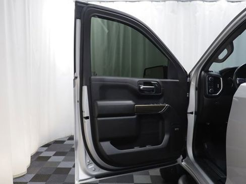 Used 2020 Chevrolet Silverado 1500 LT Trail Boss image 6