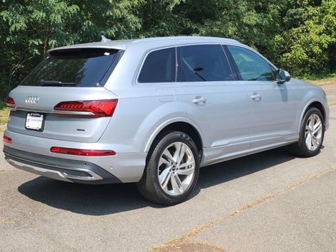 Used 2022 Audi Q7 3.0T Premium Plus w/ Premium Plus Package AWD/4WD image 5