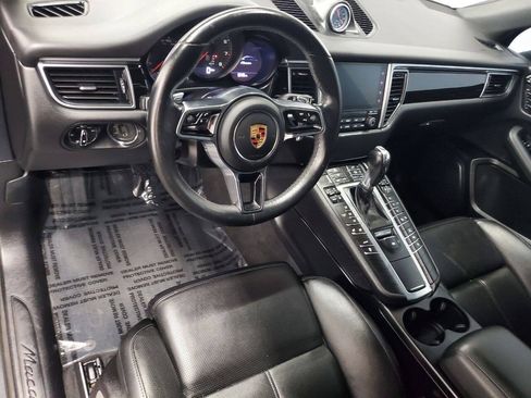 Used 2018 Porsche Macan AWD/4WD image 8
