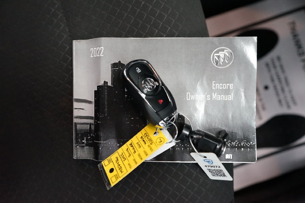 Used 2022 Buick Encore Preferred w/ Safety Package AWD/4WD image 49