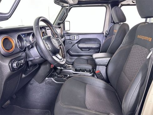 Used 2020 Jeep Gladiator Mojave w/ Cold Weather Group image 20