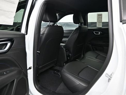 New 2026 Jeep Compass Altitude image 19