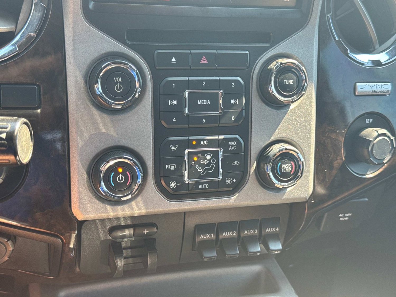 Used 2013 Ford F350 Platinum AWD/4WD image 38
