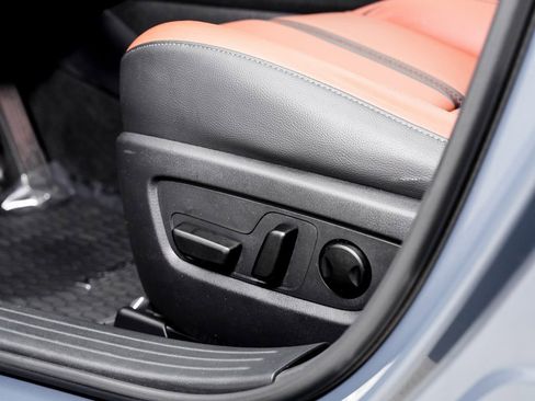 Used 2023 MAZDA CX-50 Meridian Edition w/ Weather Package image 11