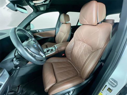 Certified 2024 BMW X5 xDrive50e w/ Premium Package image 23