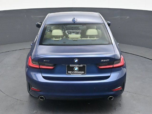 Used 2021 BMW 330i xDrive Sedan AWD/4WD image 25