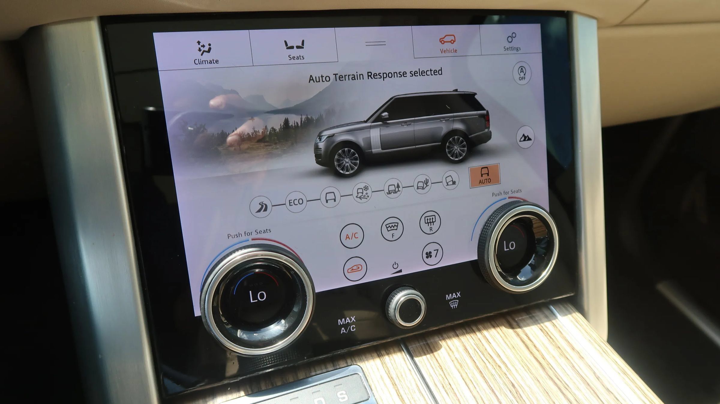 Used 2018 Land Rover Range Rover HSE AWD/4WD image 35