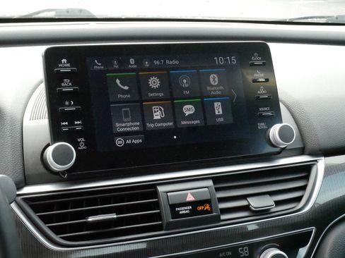 Used 2018 Honda Accord Sport image 21