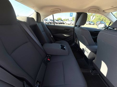 Used 2026 Toyota Corolla LE FWD image 29