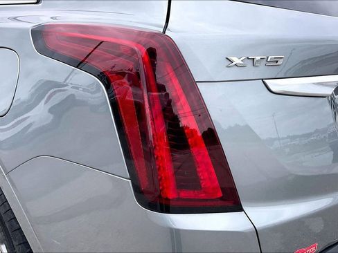 Used 2023 Cadillac XT5 Premium Luxury w/ Technology Package FWD image 20
