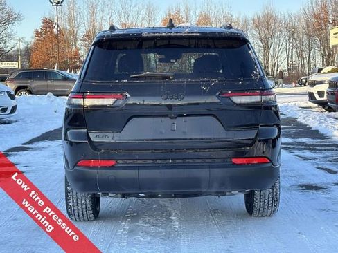 New 2025 Jeep Grand Cherokee L Altitude image 37
