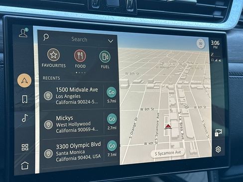 Used 2023 Jaguar F-PACE S image 20