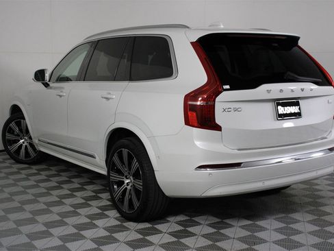 Certified 2024 Volvo XC90 T8 Ultimate w/ Protection Package Premier image 2