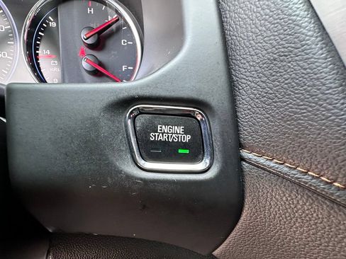 Used 2023 GMC Acadia AT4 w/ Technology Package AWD/4WD image 38