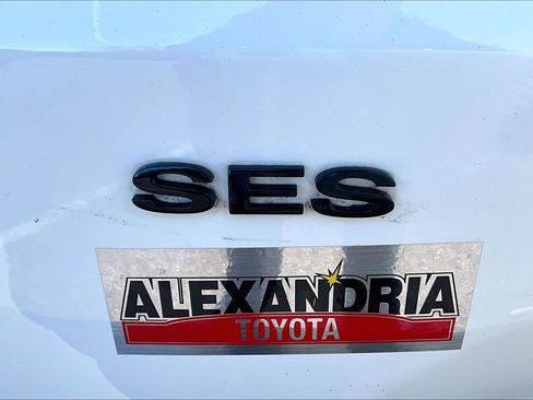 Used 2022 Ford EcoSport SES image 8