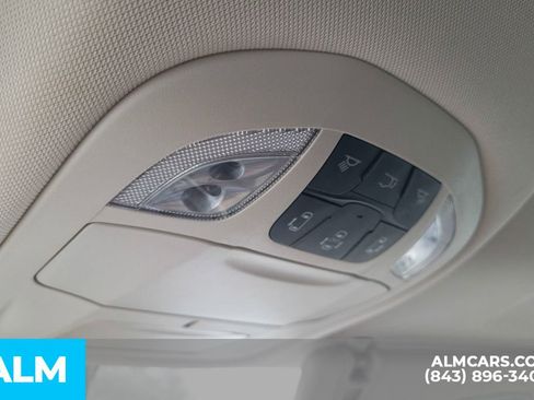 Used 2023 Chrysler Voyager LX FWD image 20