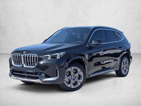 Used 2026 BMW X1 xDrive28i w/ Technology Package image 1