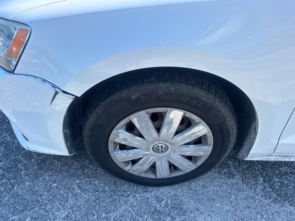 Used 2015 Volkswagen Jetta S FWD image 10