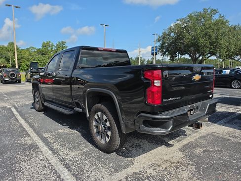 Used 2024 Chevrolet Silverado 2500 Custom w/ Custom Value Package AWD/4WD image 5