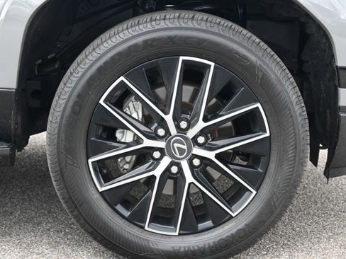 Used 2024 Lexus GX 550 w/ Cold Area Package image 14