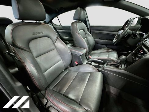 Used 2018 Hyundai Elantra Sport FWD image 27