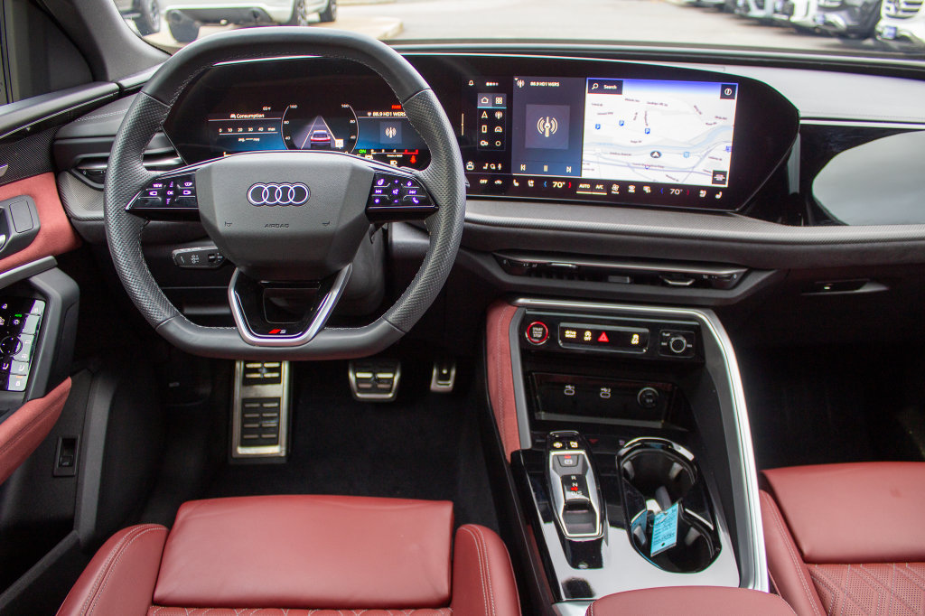 Used 2025 Audi SQ5 Premium Plus w/ Premium Plus Package AWD/4WD image 13