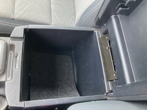 Used 2023 Toyota Tacoma TRD Off-Road w/ Technology Package image 40