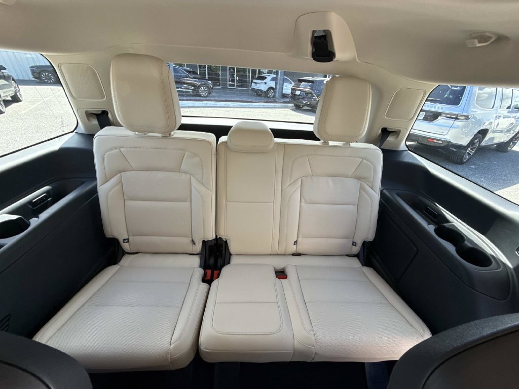 New 2027 Lincoln Navigator Reserve AWD/4WD image 19