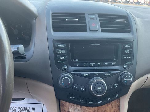 Used 2004 Honda Accord EX image 13
