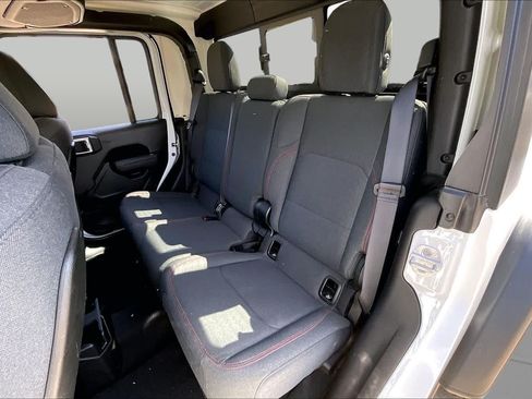 Used 2026 Jeep Gladiator Rubicon AWD/4WD image 20