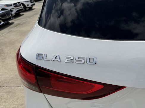 Certified 2023 Mercedes-Benz GLA 250 image 21