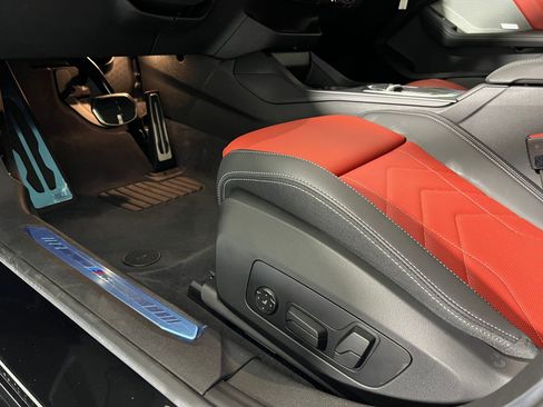 Used 2025 BMW M235i xDrive w/ Premium Package image 13