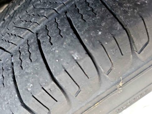 Used 2008 Buick Lucerne CX image 32