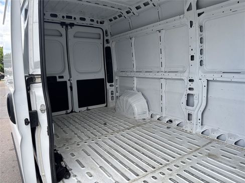 Used 2025 RAM ProMaster 2500 w/ Convenience Group FWD image 28