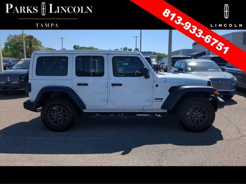 Used 2024 Jeep Wrangler Sport S image 3