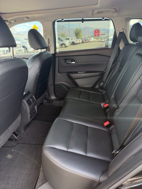 Used 2023 Nissan Rogue SL w/ SL Premium Package AWD/4WD image 14