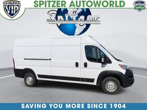 Used 2025 RAM ProMaster 2500 w/ Convenience Group FWD image 3