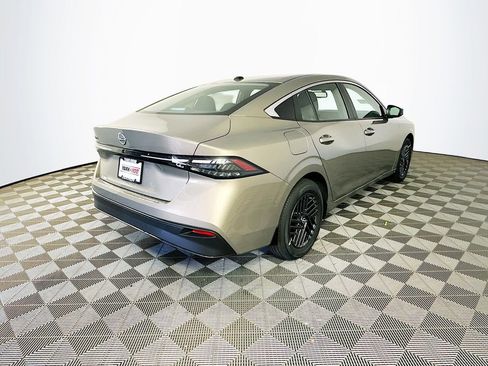 New 2026 Nissan Sentra SV w/ SV Convenience Package FWD image 10