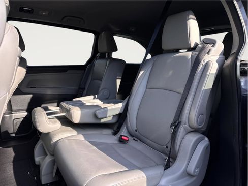 Used 2019 Honda Odyssey EX-L image 18
