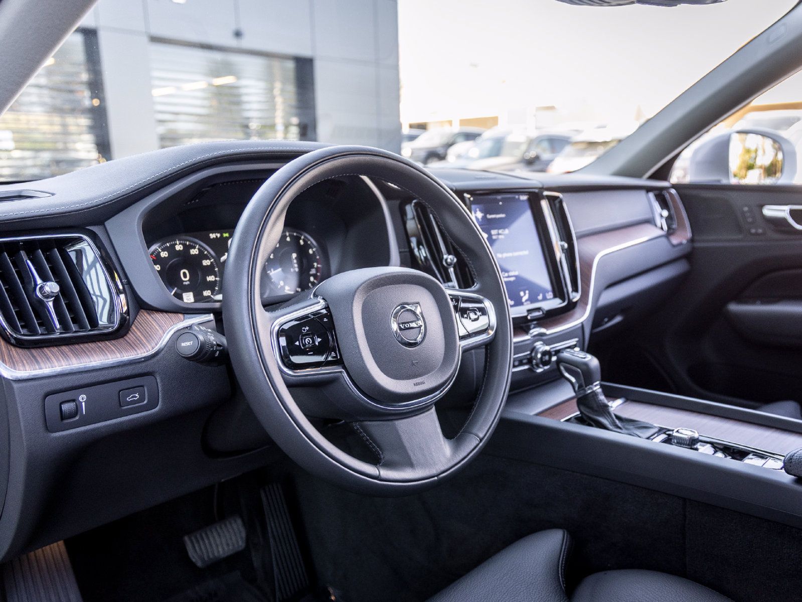 Used 2019 Volvo XC60 T5 Inscription AWD/4WD image 15